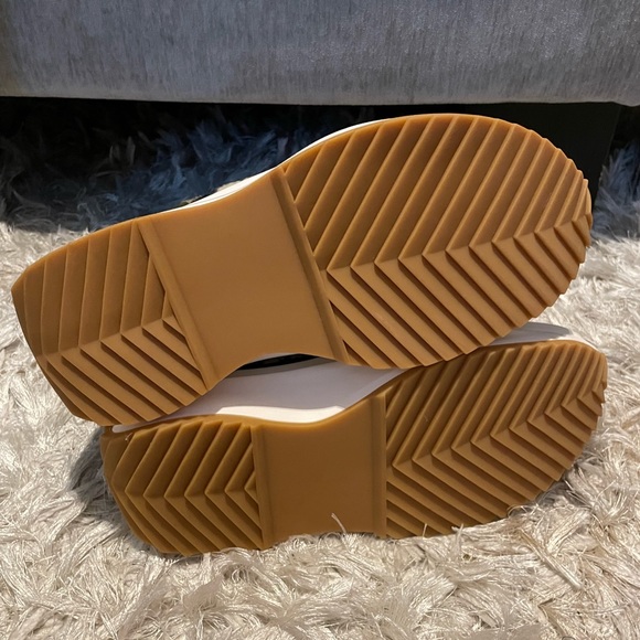 Steve Madden Shaft Fur Camo Sneakers NEW - Picture 6 of 8